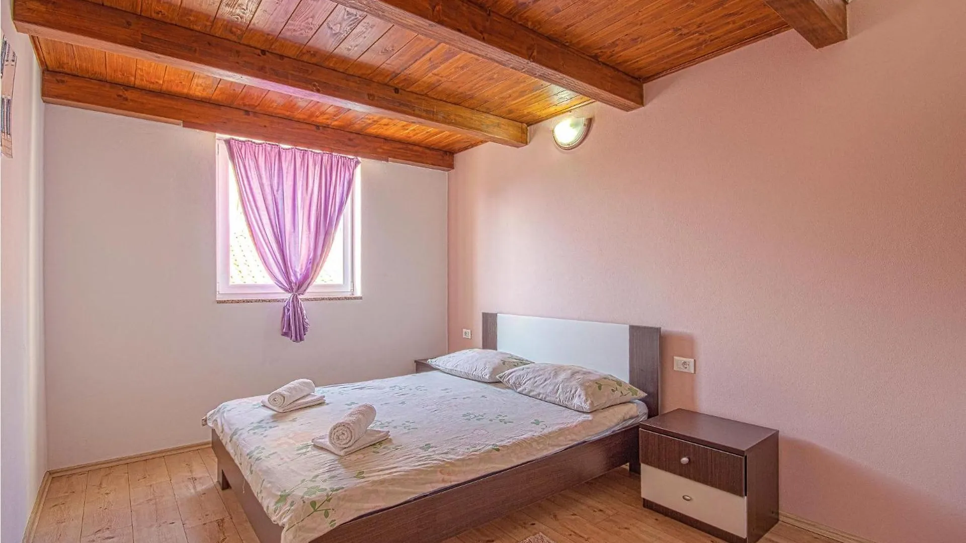 Nice Home In Pavicini With Outdoor Swimming Pool Veliki Vareski
