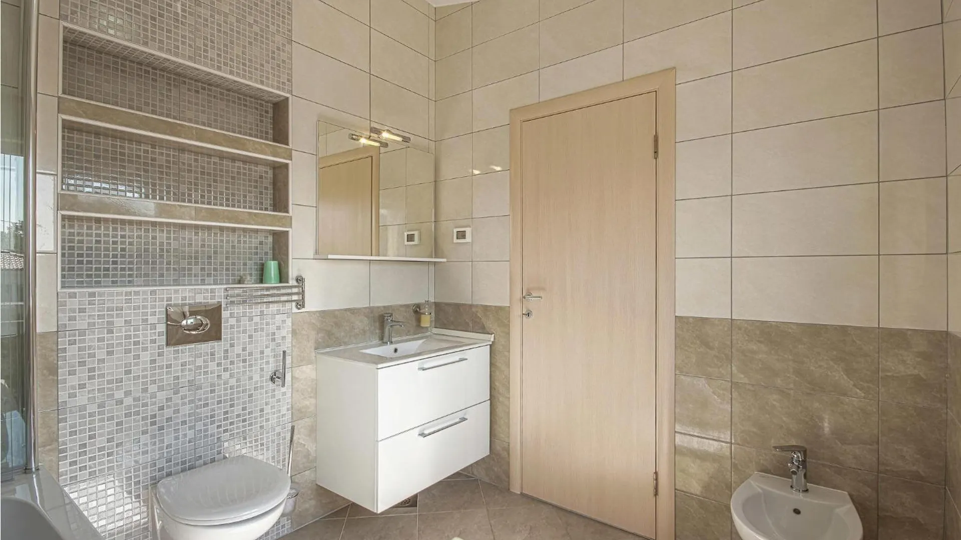 Nice Home In Pavicini With Outdoor Swimming Pool